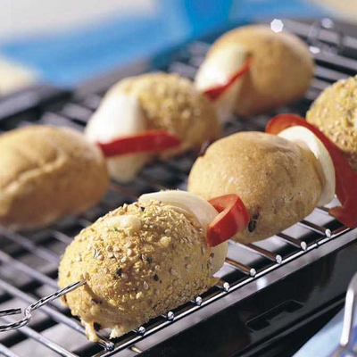 ბარბექიუს ფუნთუშა ხახვისა და კამას არომატით და გემოთი